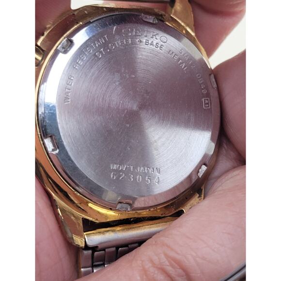 Rare Seiko Kinetic Wristwatch Gold Metal Movement 5M42-0A19 38MM Date main image 4